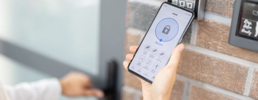 Smart Locks vs. Traditional Locks: The Key to Your Security Choices